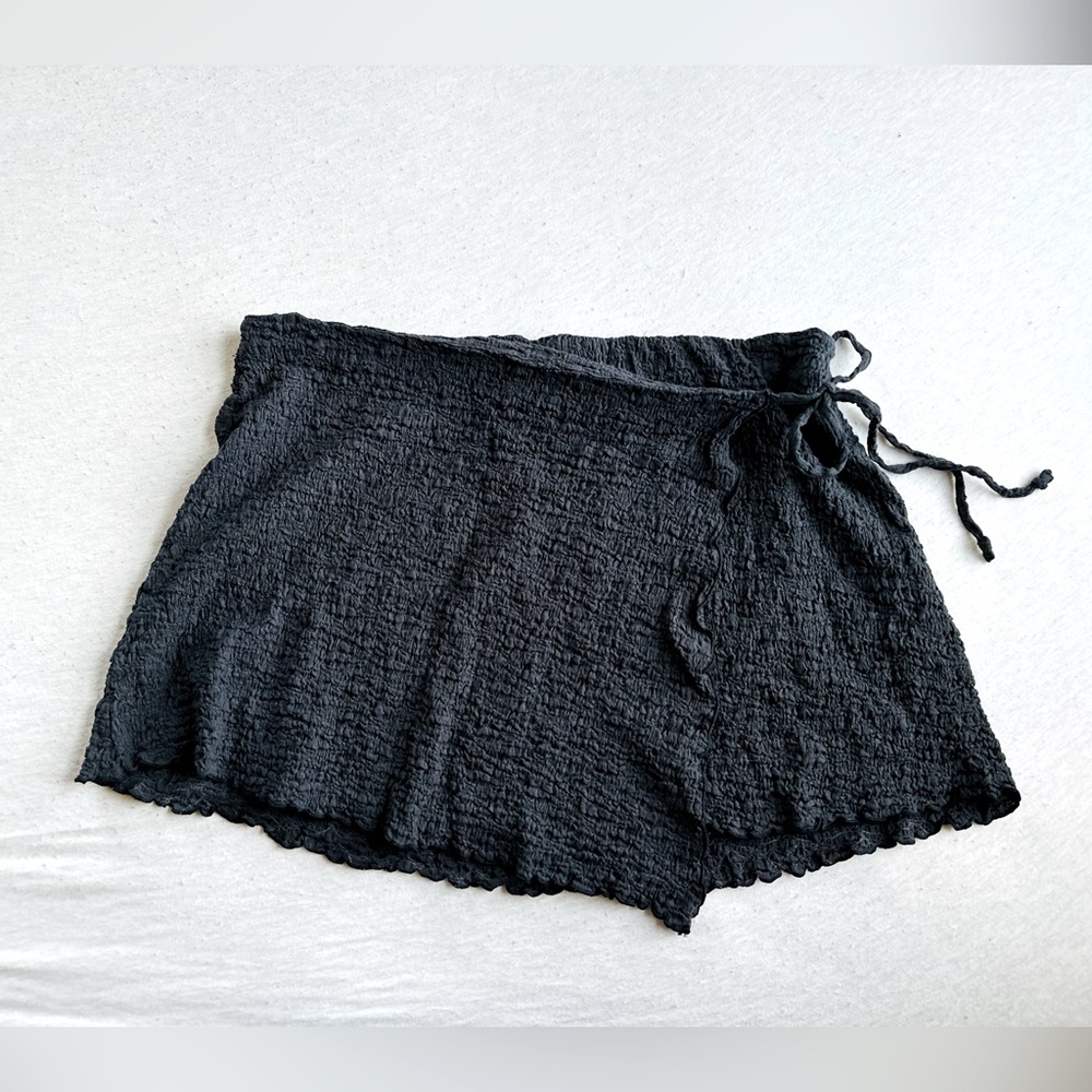 American Eagle textured black wrap skirt